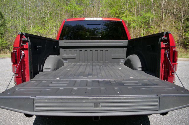 Used 2020 Ford F150 Raptor w/ Equipment Group 802A Luxury image 37