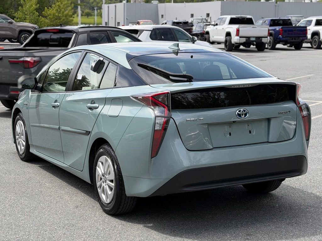 Used 2016 Toyota Prius Two FWD image 3