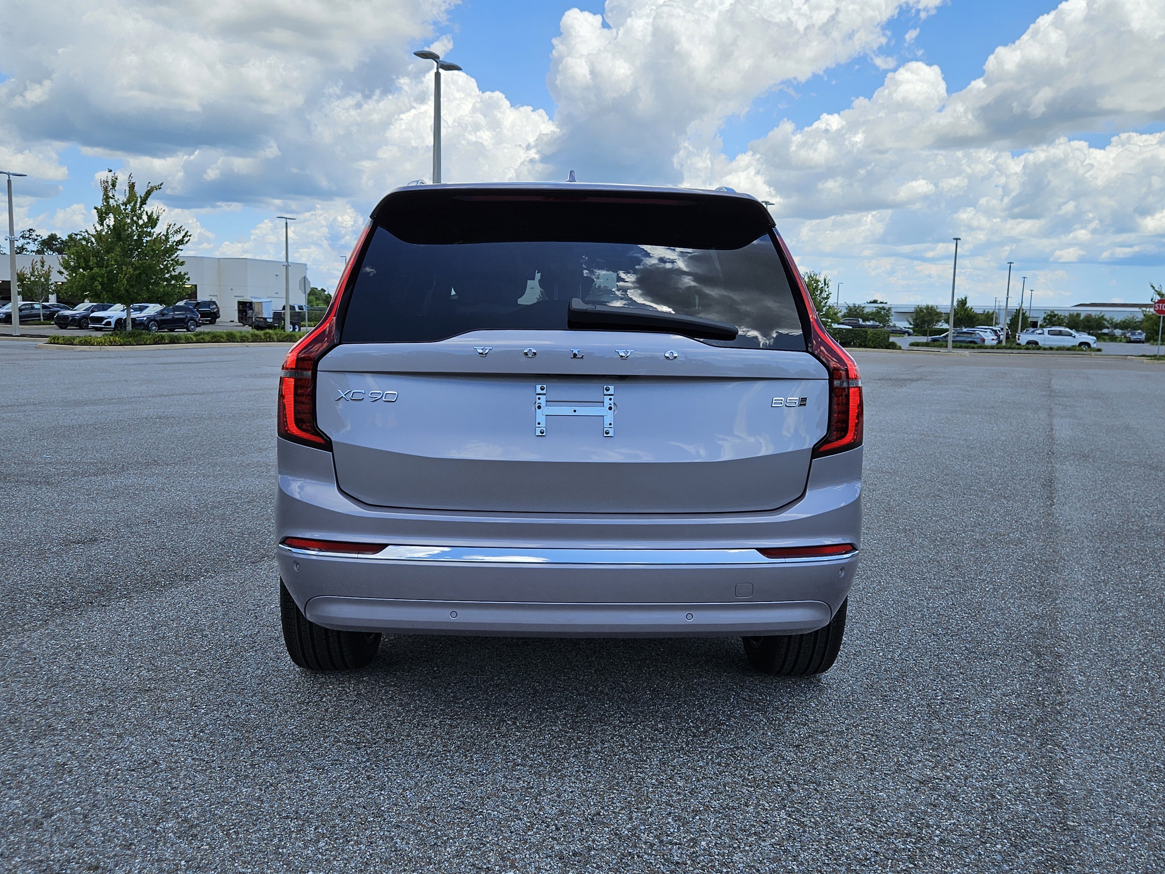 New 2026 Volvo XC90 B5 Plus image 6
