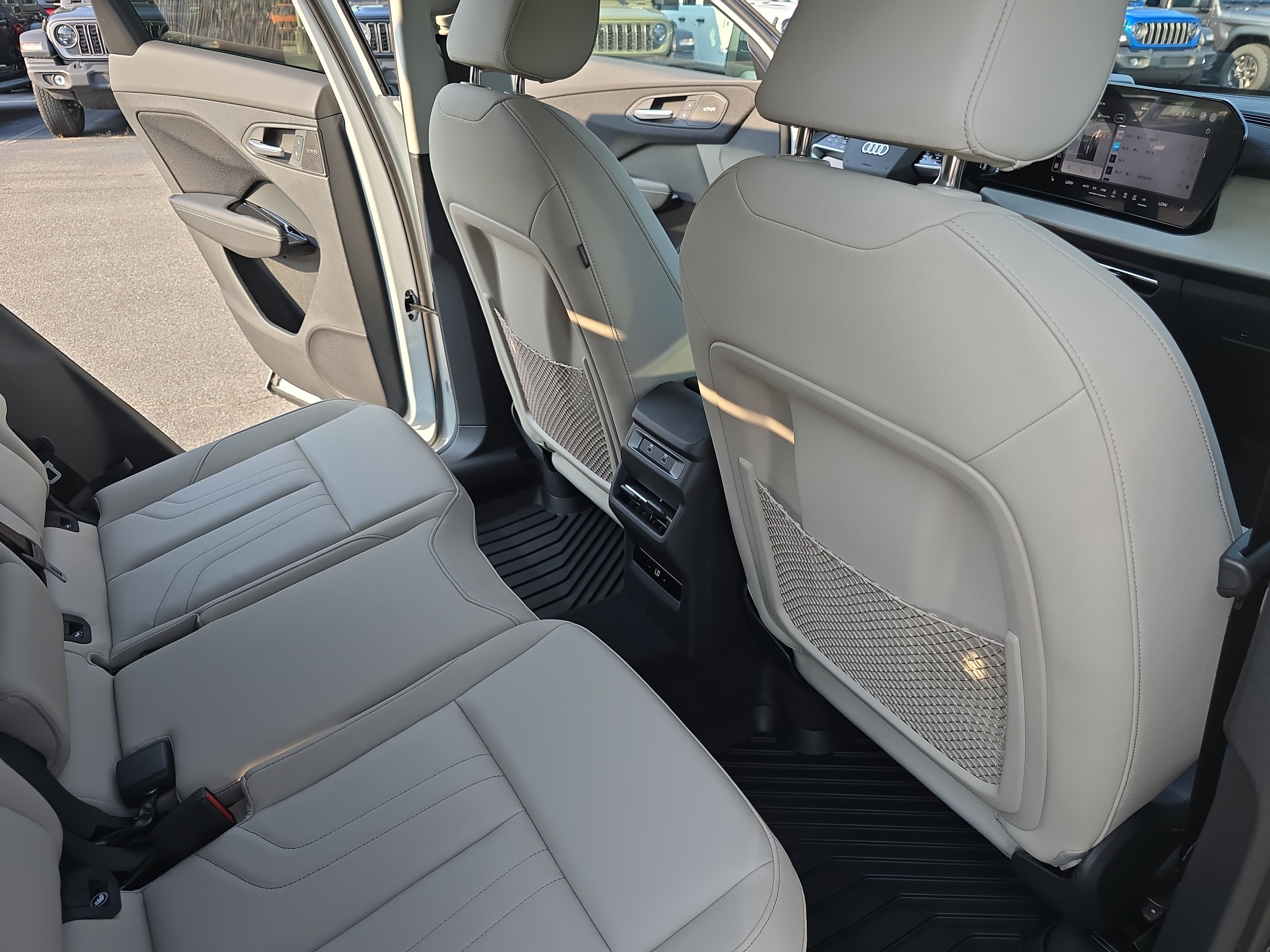 New 2026 Audi Q3 quattro 2.0T AWD/4WD image 11
