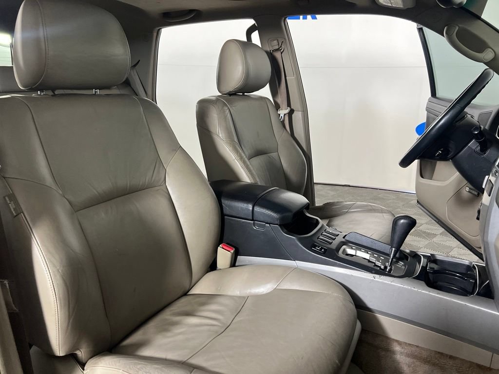 Used 2006 Toyota 4Runner Limited AWD/4WD image 11