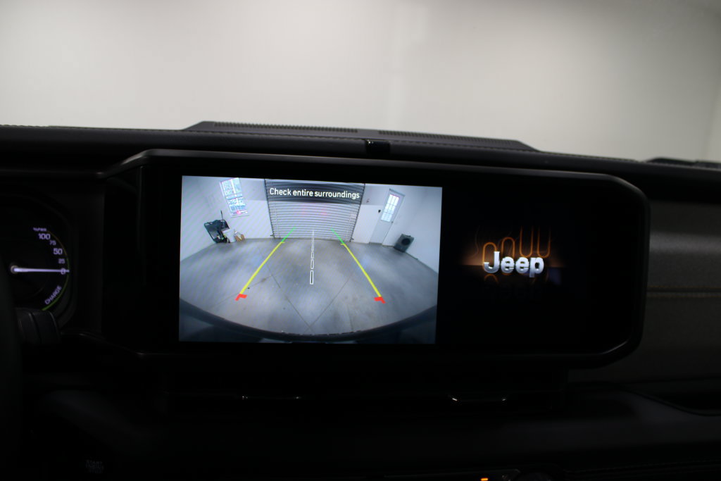 Used 2024 Jeep Wrangler Unlimited Sahara AWD/4WD image 56