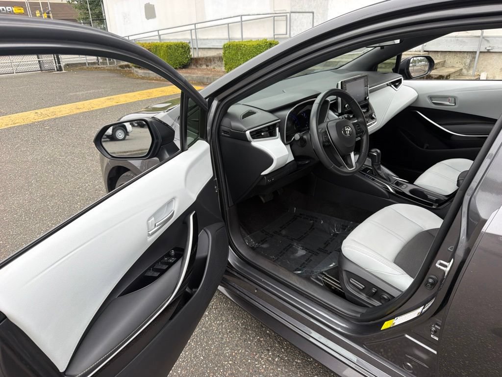 Certified 2022 Toyota Corolla XSE FWD image 9