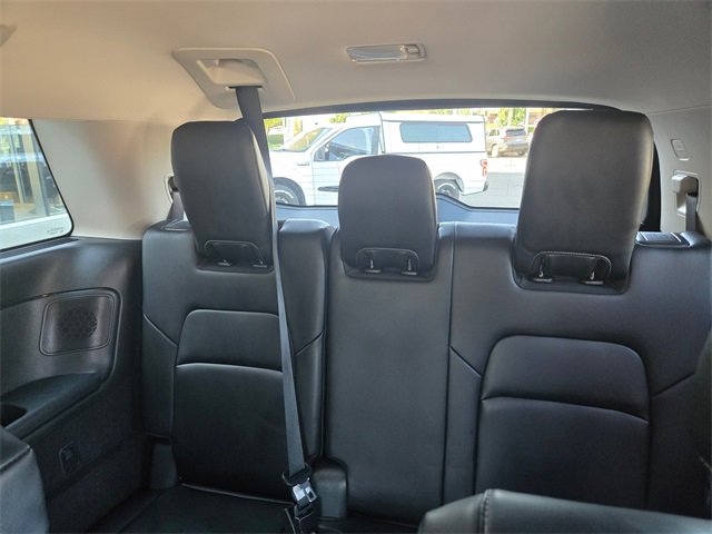 Used 2023 Nissan Pathfinder Platinum image 19