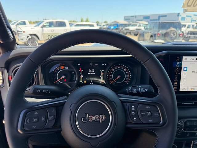 New 2026 Jeep Wrangler Unlimited Rubicon AWD/4WD image 17