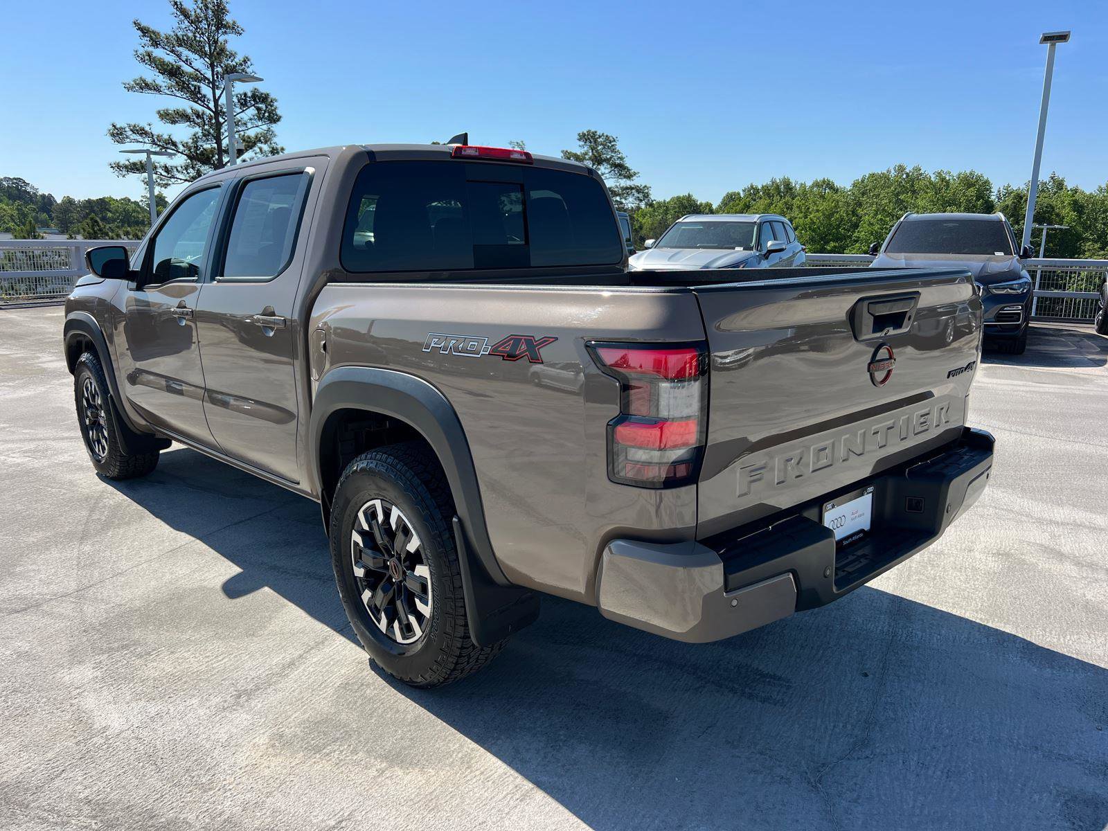 Used 2024 Nissan Frontier PRO-4X w/ Technology Package AWD/4WD image 7