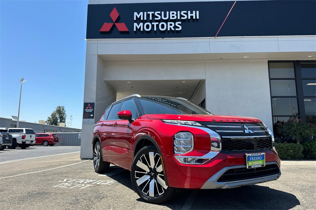 New 2025 Mitsubishi Outlander SEL image 2