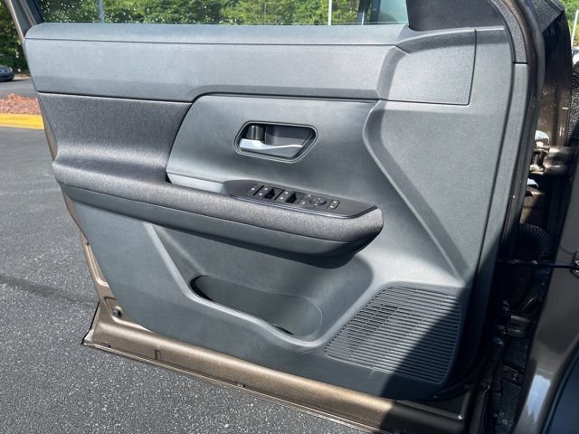 New 2025 Nissan Kicks SV image 30