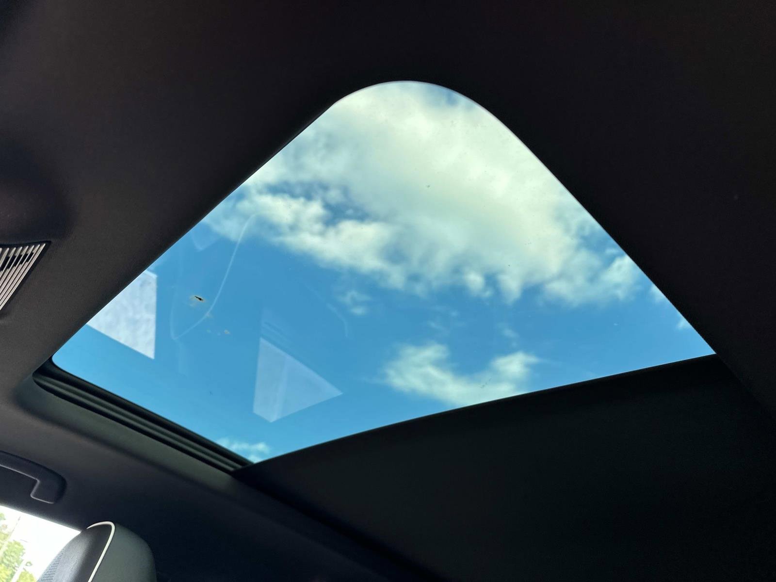 New 2026 Volkswagen Atlas Cross Sport SEL Premium R-Line image 9