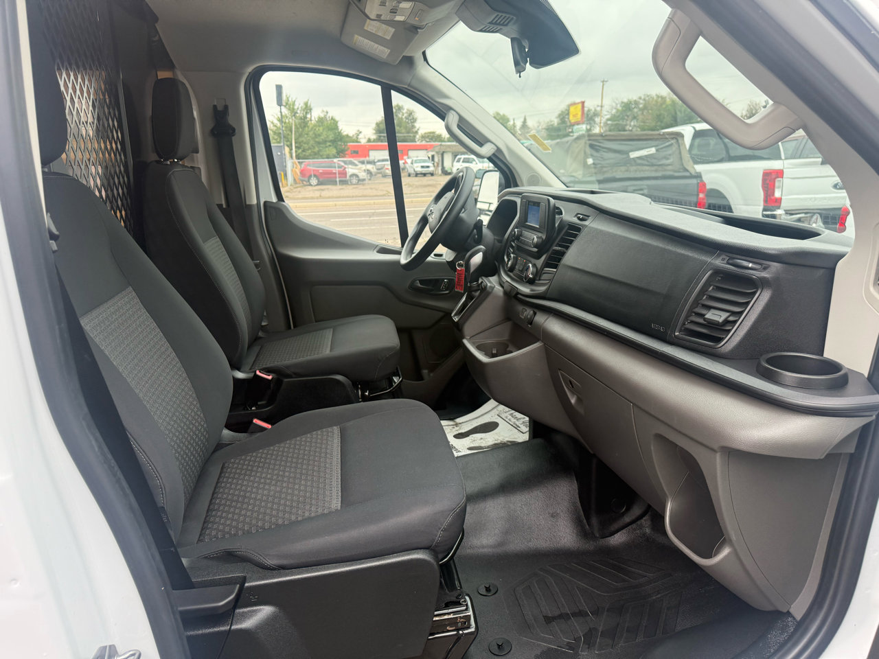 Used 2024 Ford Transit 250 Low Roof w/ Exterior Upgrade Package image 27