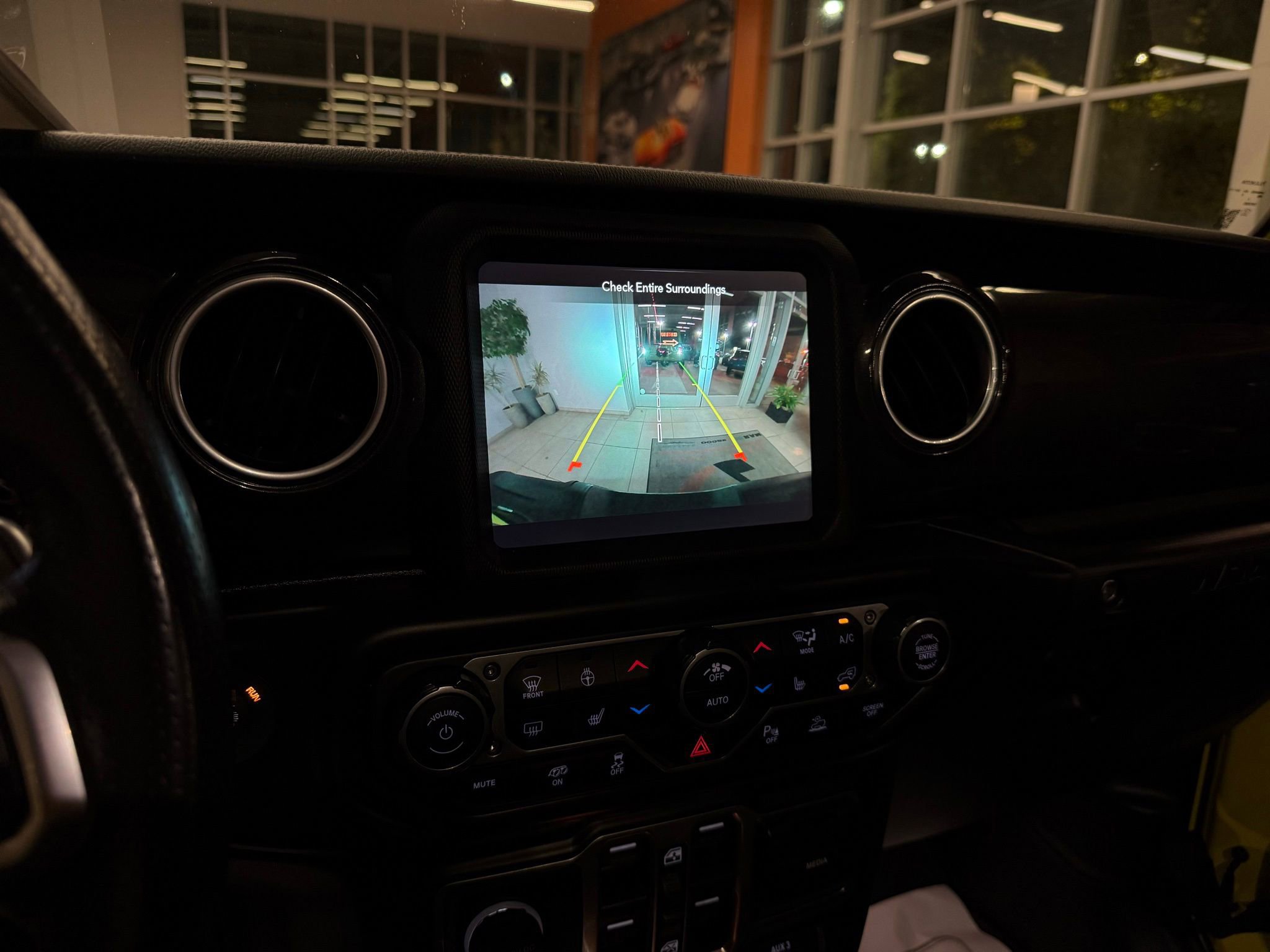 Used 2022 Jeep Wrangler Unlimited Rubicon w/ Trailer Tow Package image 46