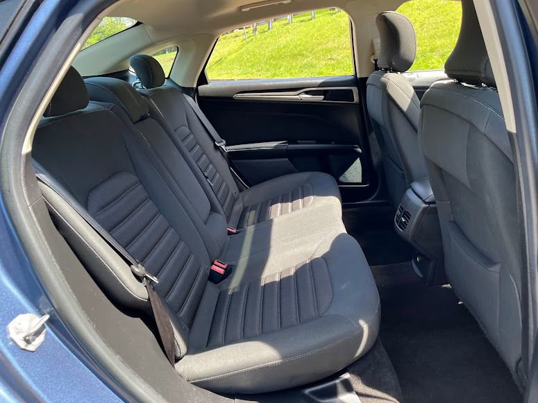 Used 2019 Ford Fusion SE image 35