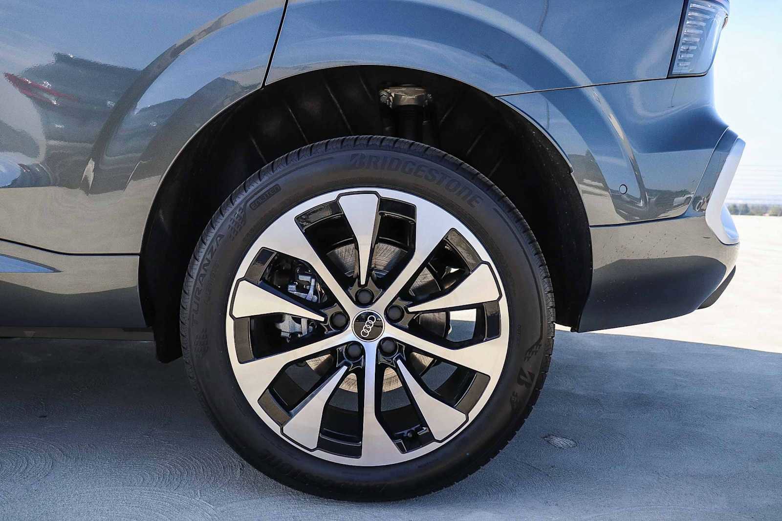 New 2026 Audi Q3 quattro 2.0T image 13