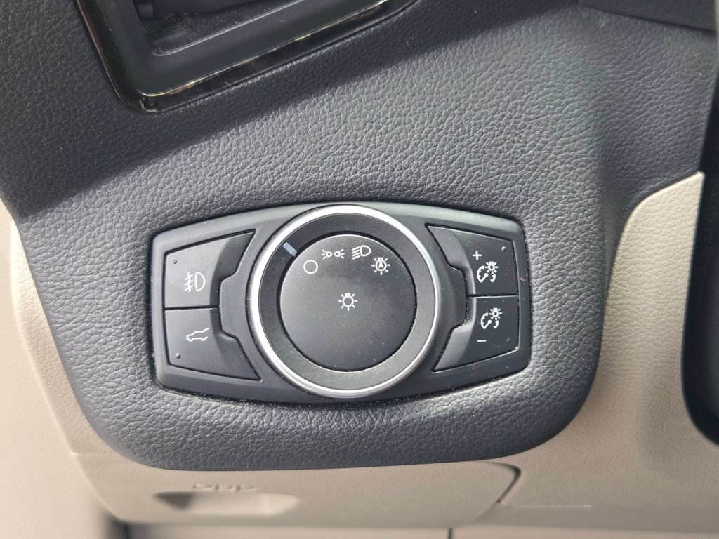 Used 2018 Ford Escape Titanium FWD image 25