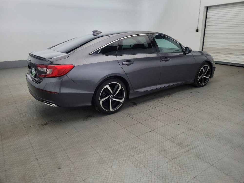 Used 2018 Honda Accord Sport image 10