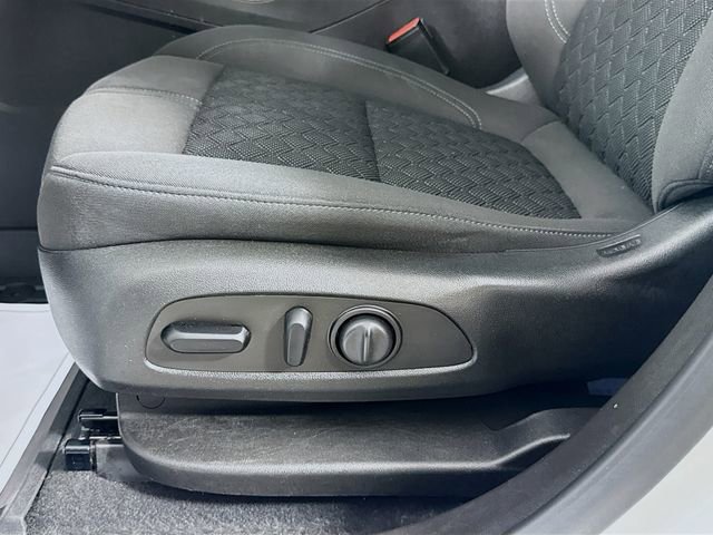 Used 2020 Chevrolet Blazer LT FWD image 21