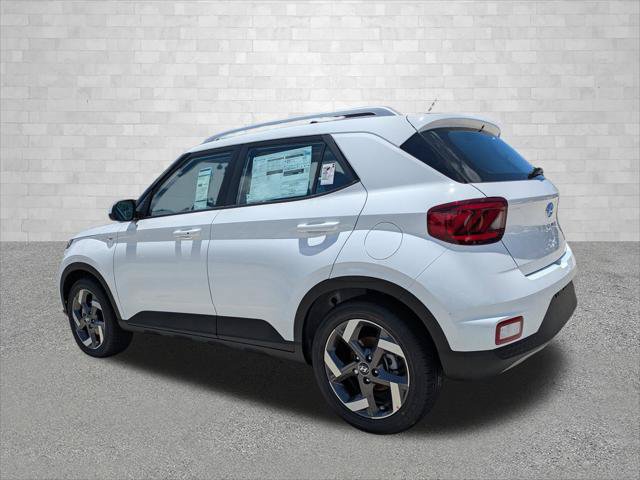 New 2026 Hyundai Venue SEL FWD image 4