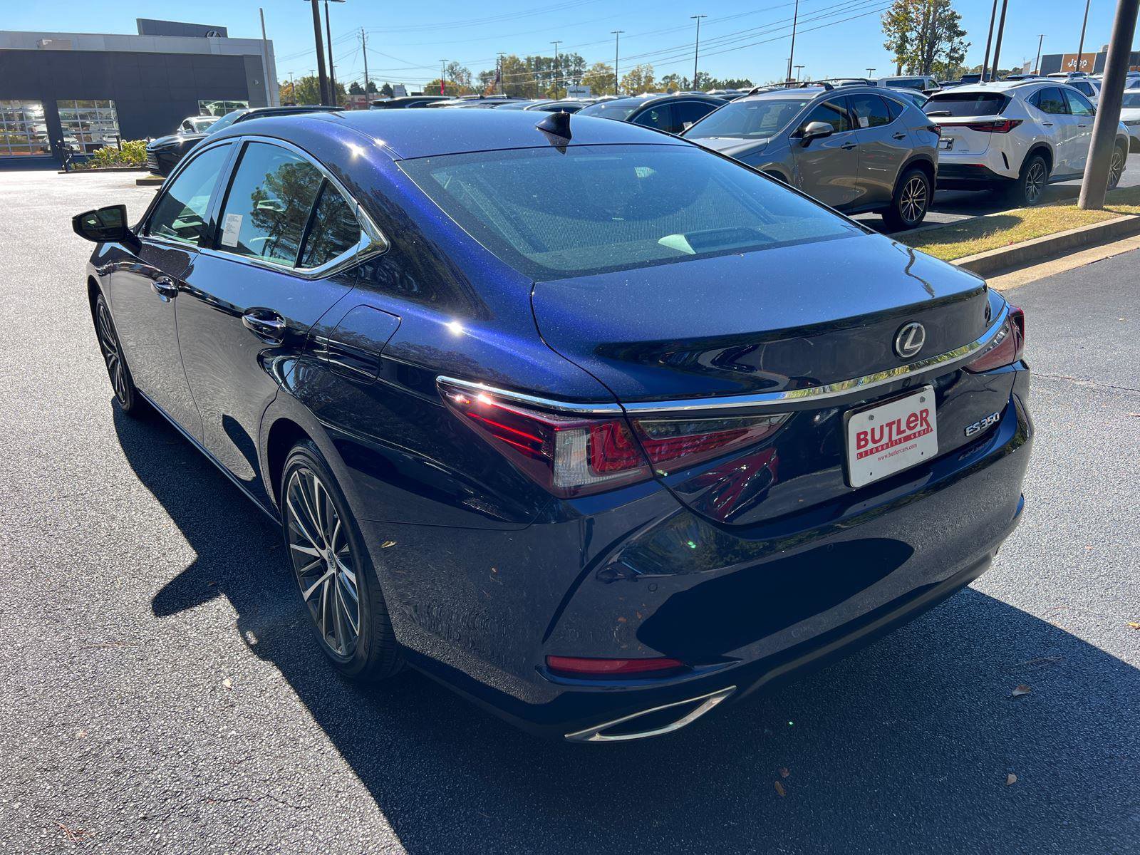 New 2025 Lexus ES 350 w/ Premium Package image 8