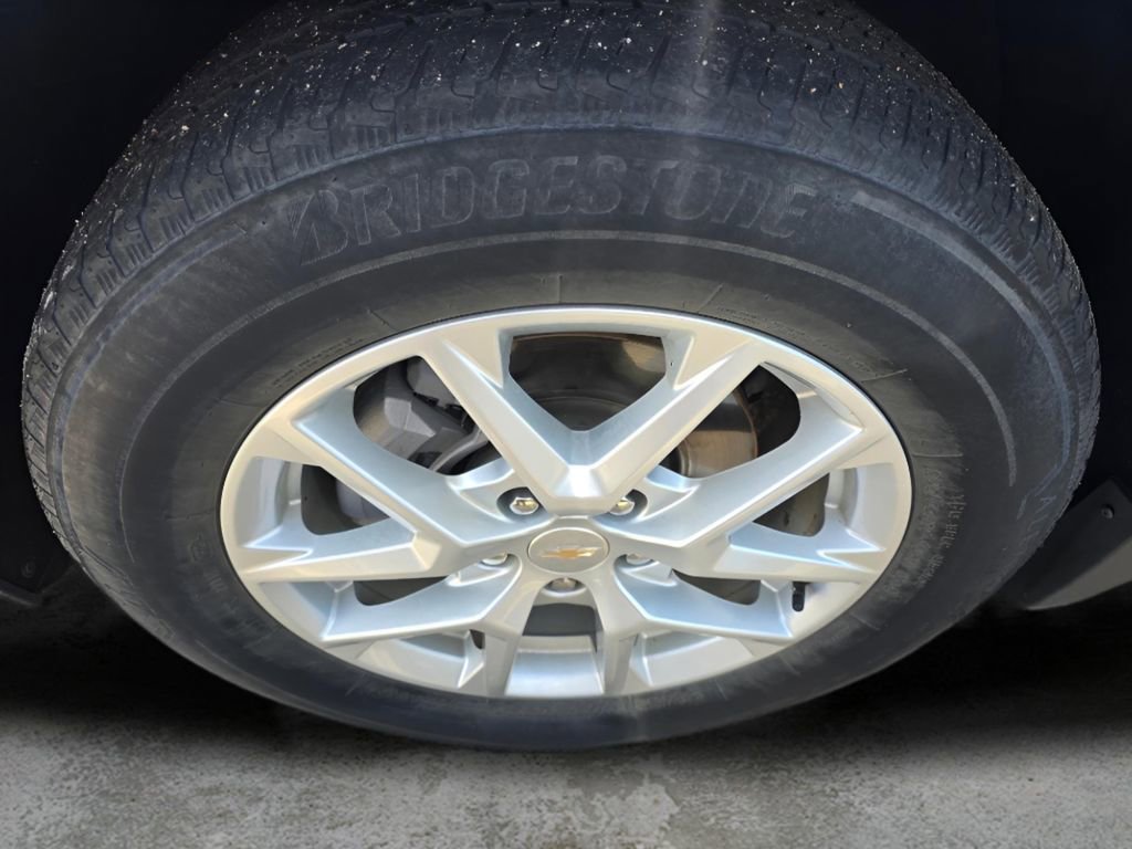 Used 2023 Chevrolet Equinox LT w/ LPO, Floor Liner Package AWD/4WD image 18