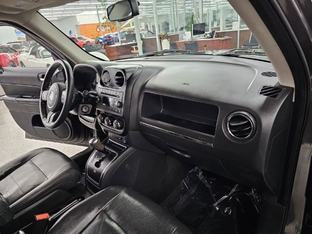 Used 2015 Jeep Patriot High Altitude image 8