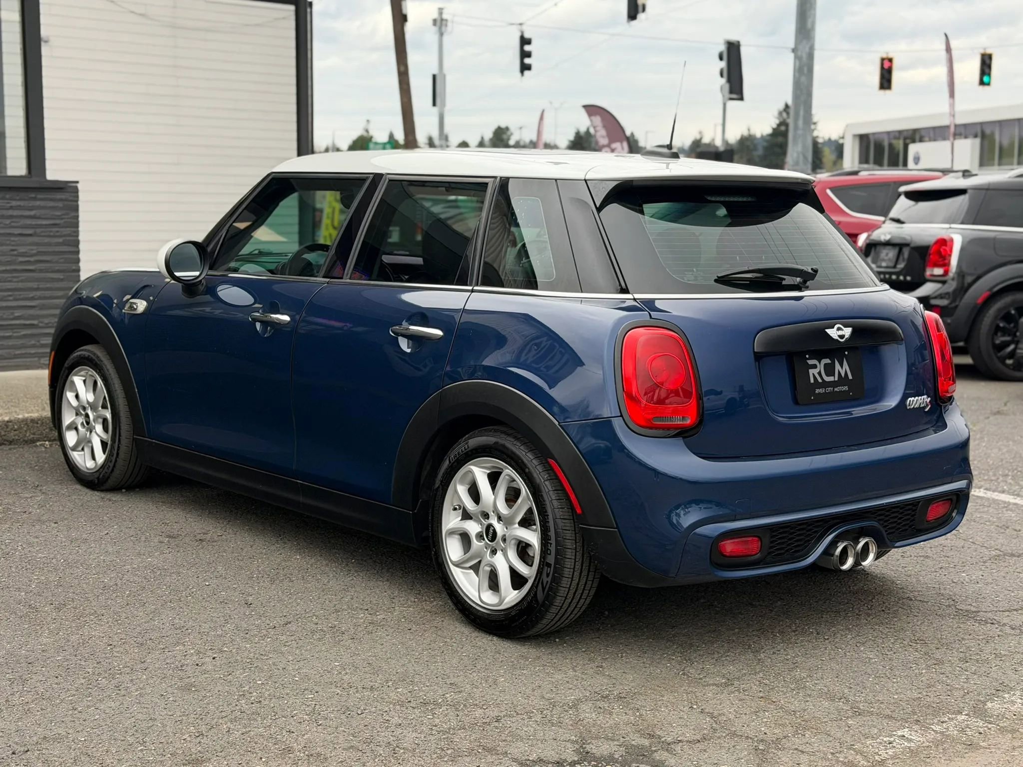 Used 2015 MINI Cooper S image 7