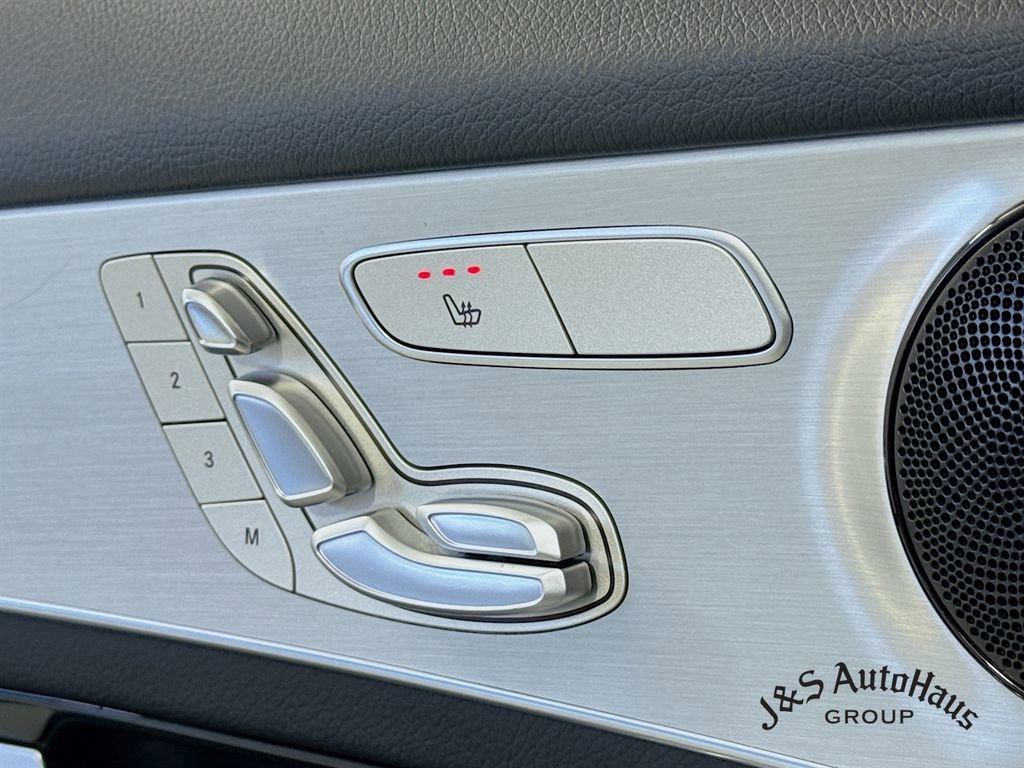 Used 2022 Mercedes-Benz GLC 300 GLC 300 image 25