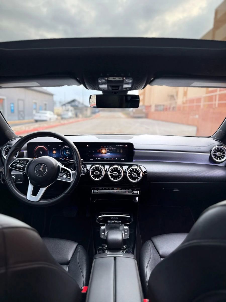 Used 2021 Mercedes-Benz CLA 250 image 24