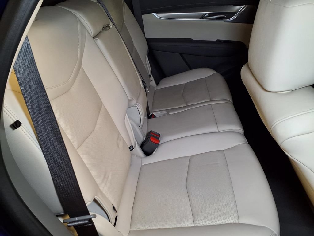 Certified 2023 Cadillac XT5 Premium Luxury FWD image 21