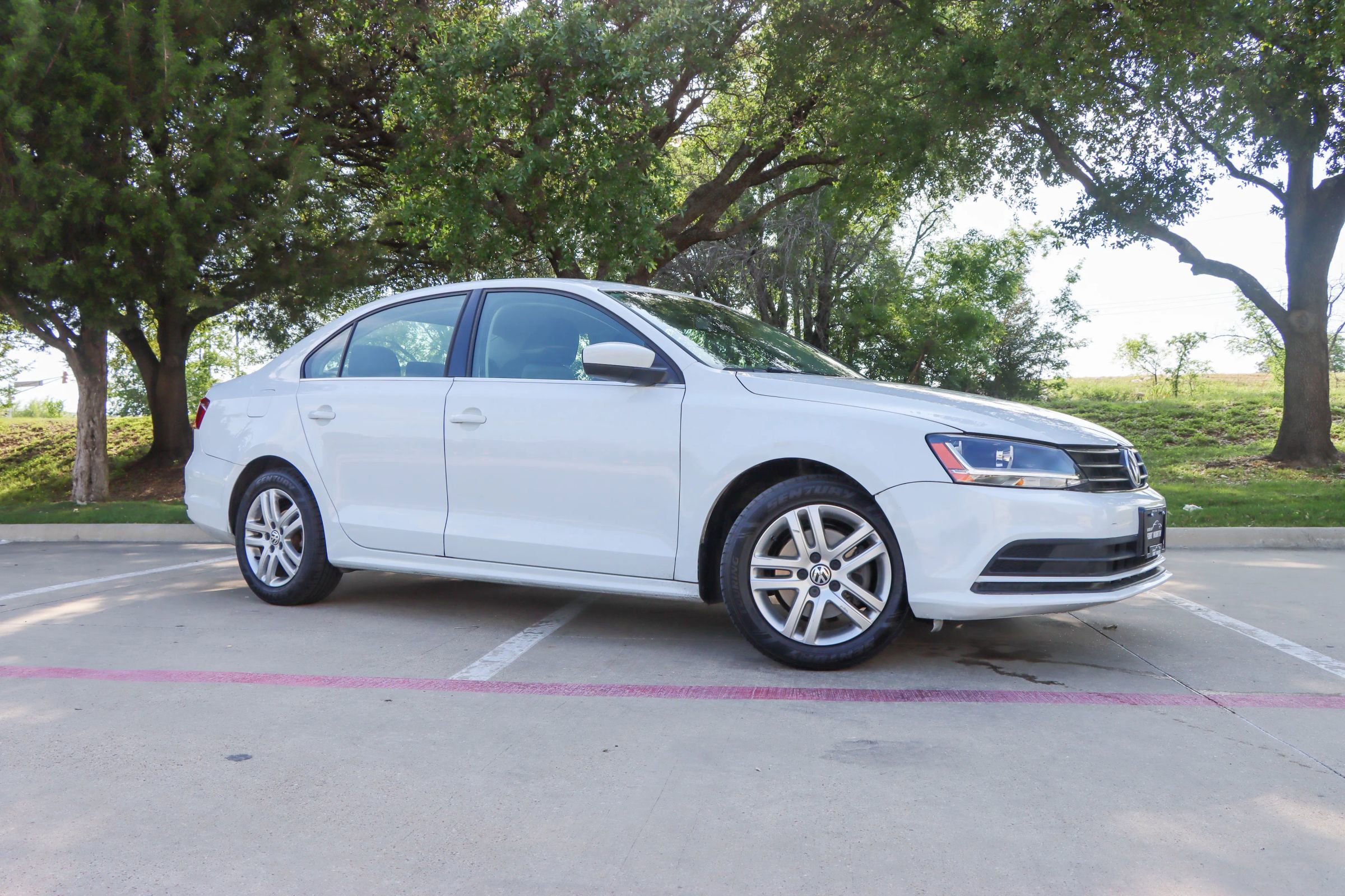 Used 2017 Volkswagen Jetta S FWD image 1