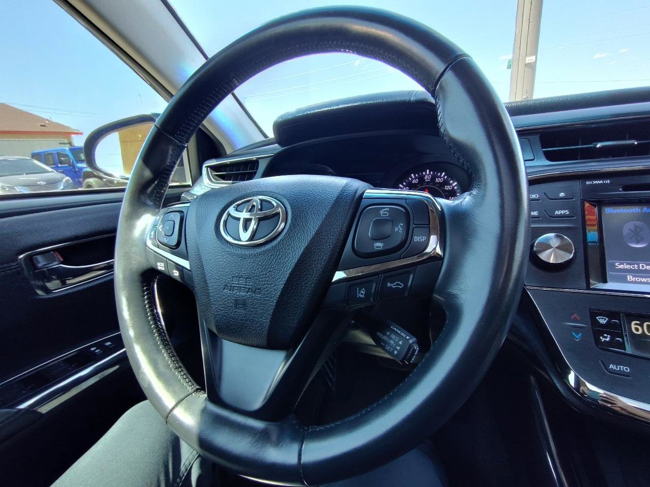 Used 2017 Toyota Avalon Limited FWD image 19