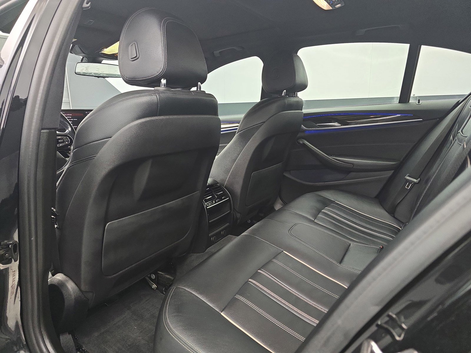 Used 2019 BMW 540i RWD image 41