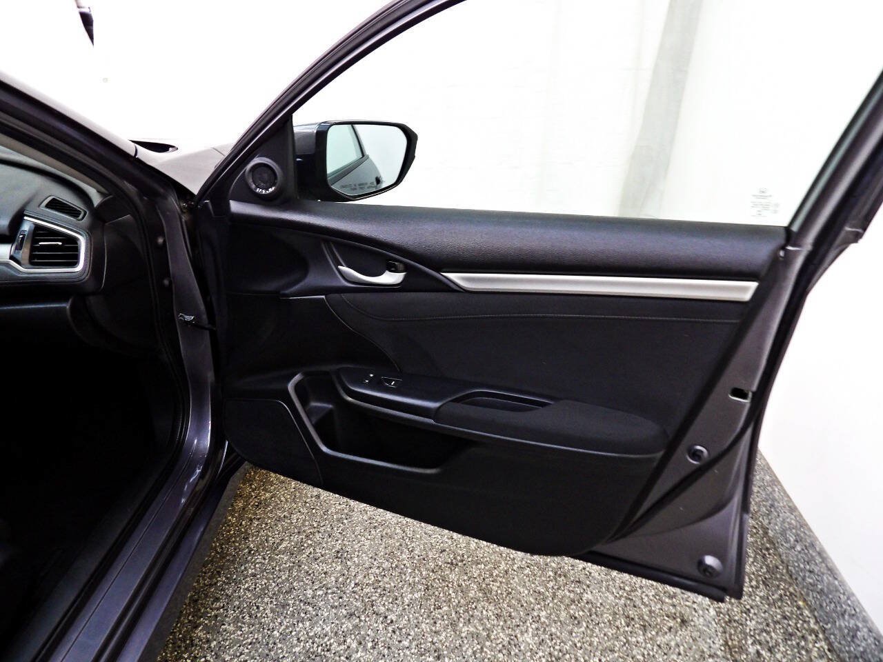 Used 2016 Honda Civic EX image 13