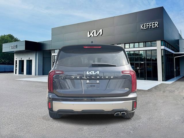 Certified 2025 Kia Telluride S image 7