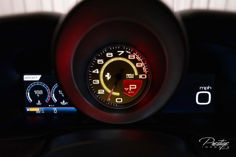 Used 2022 Ferrari F8 Tributo image 46