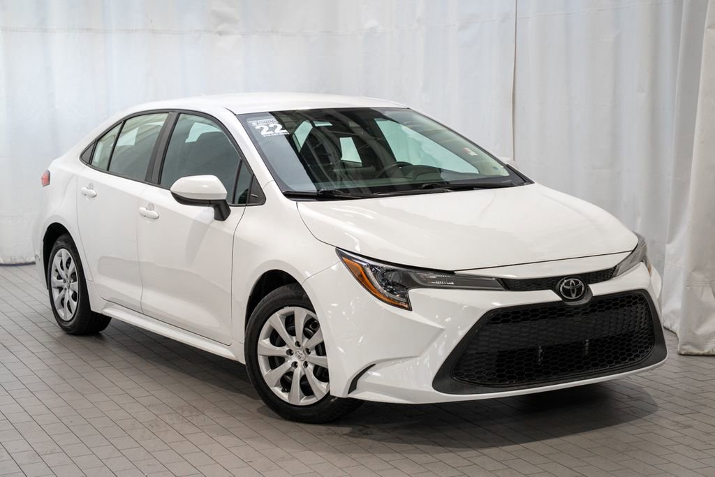 Used 2022 Toyota Corolla LE image 1