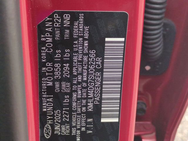 Certified 2025 Hyundai Elantra Sport image 22