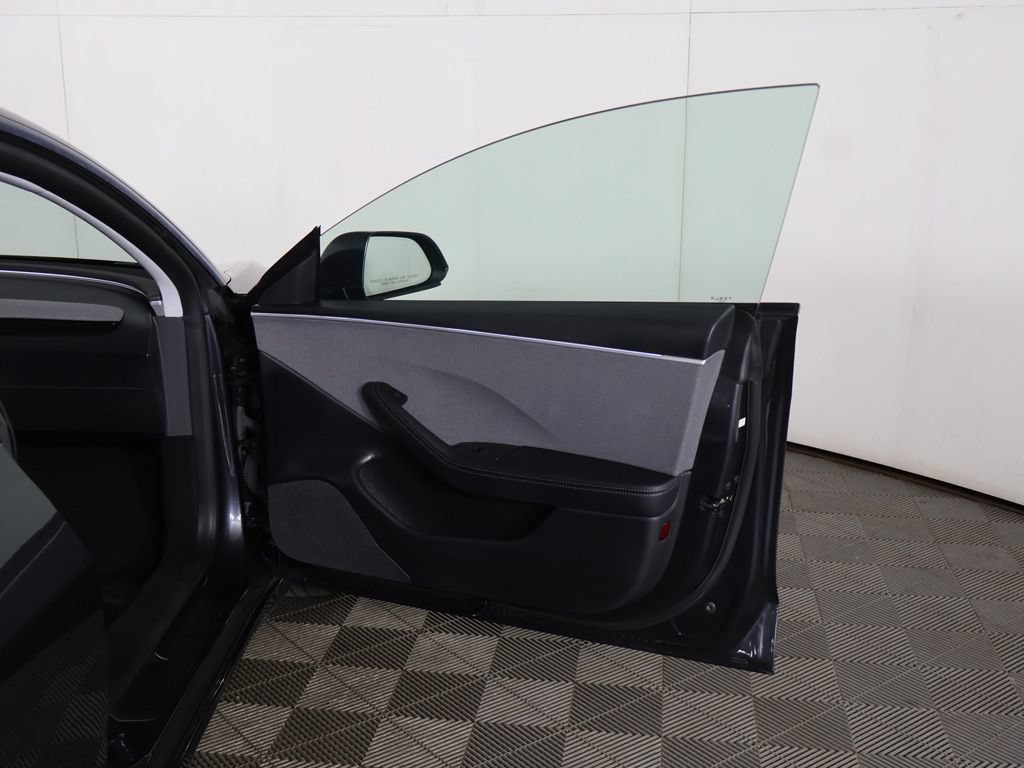 Used 2025 Tesla Model 3 RWD image 25
