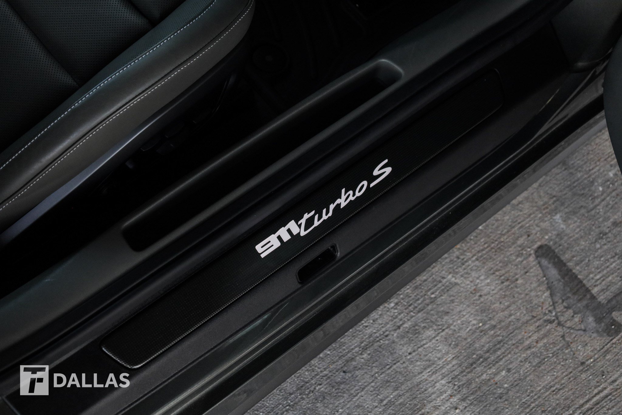 Used 2022 Porsche 911 Turbo S AWD/4WD image 33