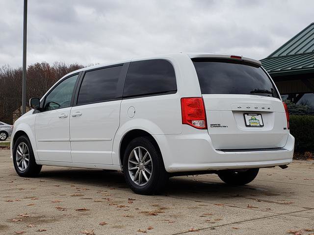 Used 2016 Dodge Grand Caravan SE image 3
