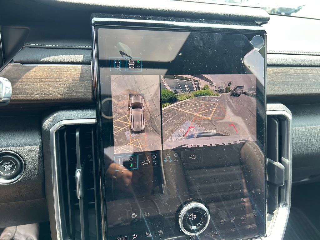 New 2026 GMC Acadia Denali Ultimate AWD/4WD image 24