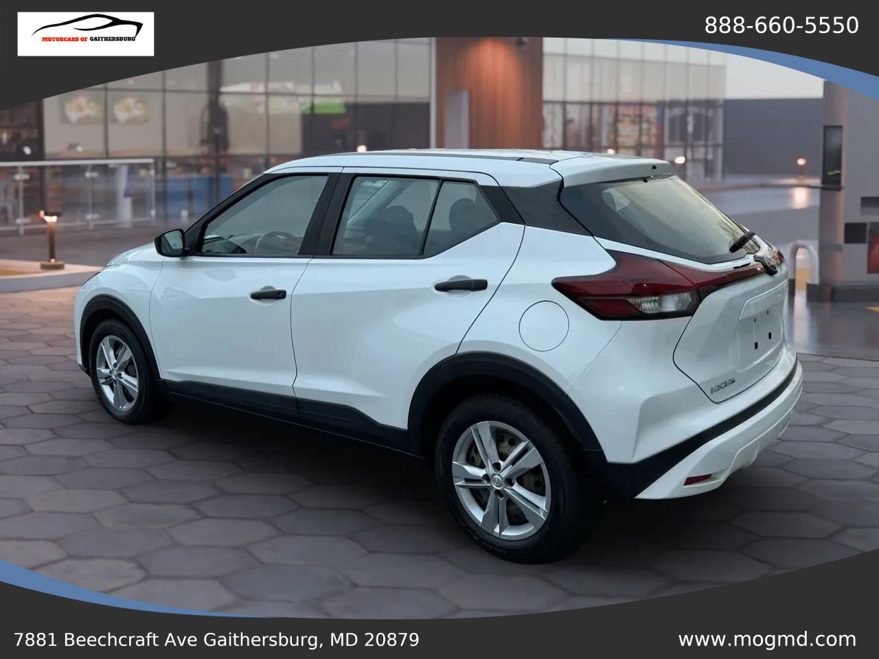 Used 2022 Nissan Kicks S image 9