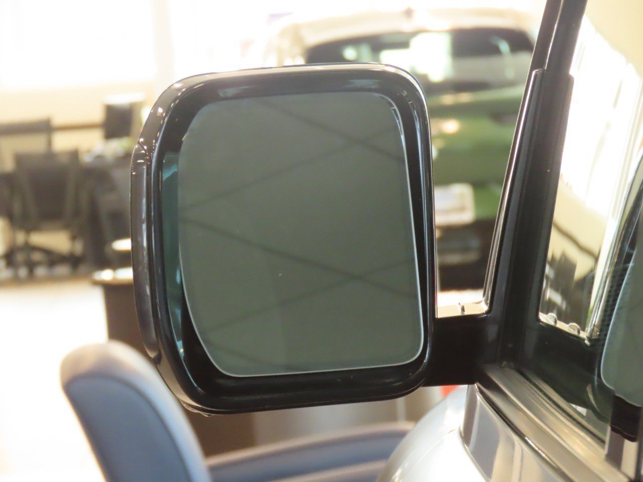 Used 2024 Land Rover Defender 130 X AWD/4WD image 15