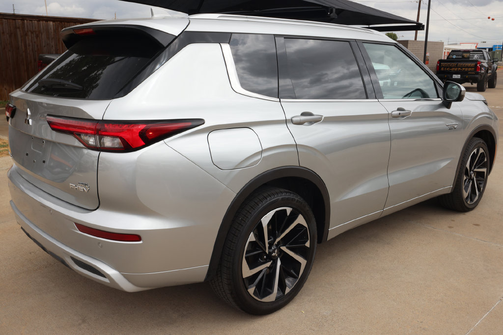 Used 2025 Mitsubishi Outlander SEL AWD/4WD image 5
