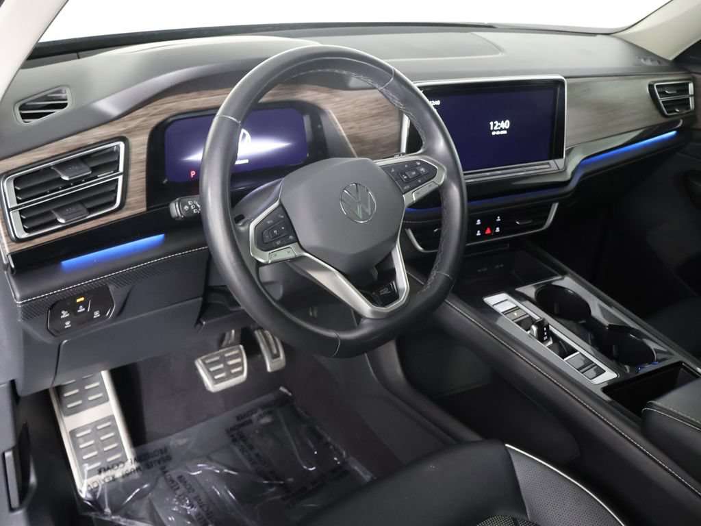 Used 2024 Volkswagen Atlas SEL Premium R-Line AWD/4WD image 29