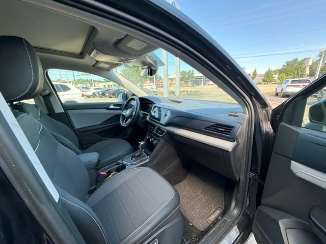 Used 2024 Volkswagen Taos SE FWD image 34