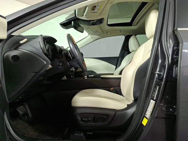 Used 2024 Lexus RX 350 Premium w/ Accessory Package (Z1) AWD/4WD image 15