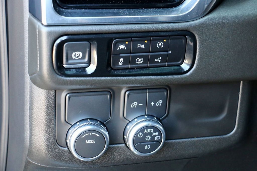 Used 2025 GMC Yukon XL Elevation w/ LPO, Floor Liner Package image 23