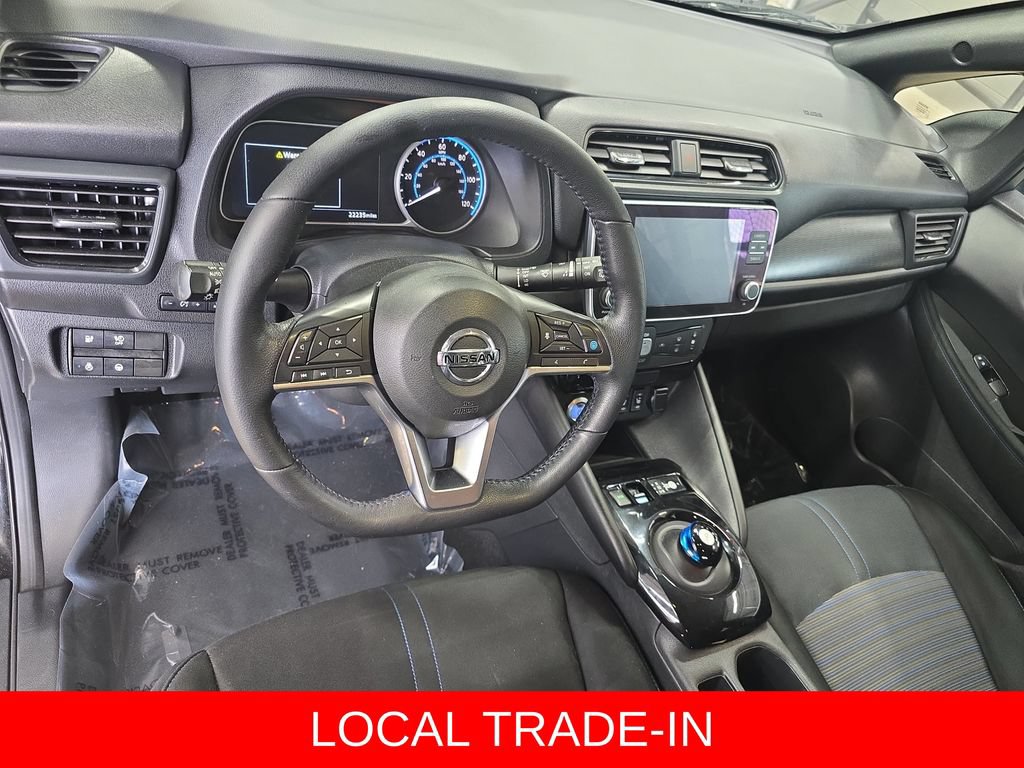 Used 2022 Nissan Leaf SV w/ SV Technology Package FWD image 16