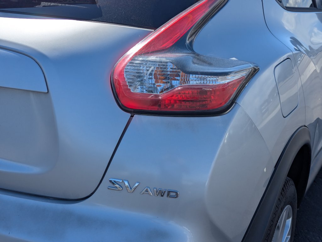 Used 2015 Nissan Juke SV w/ Technology Package AWD/4WD image 5