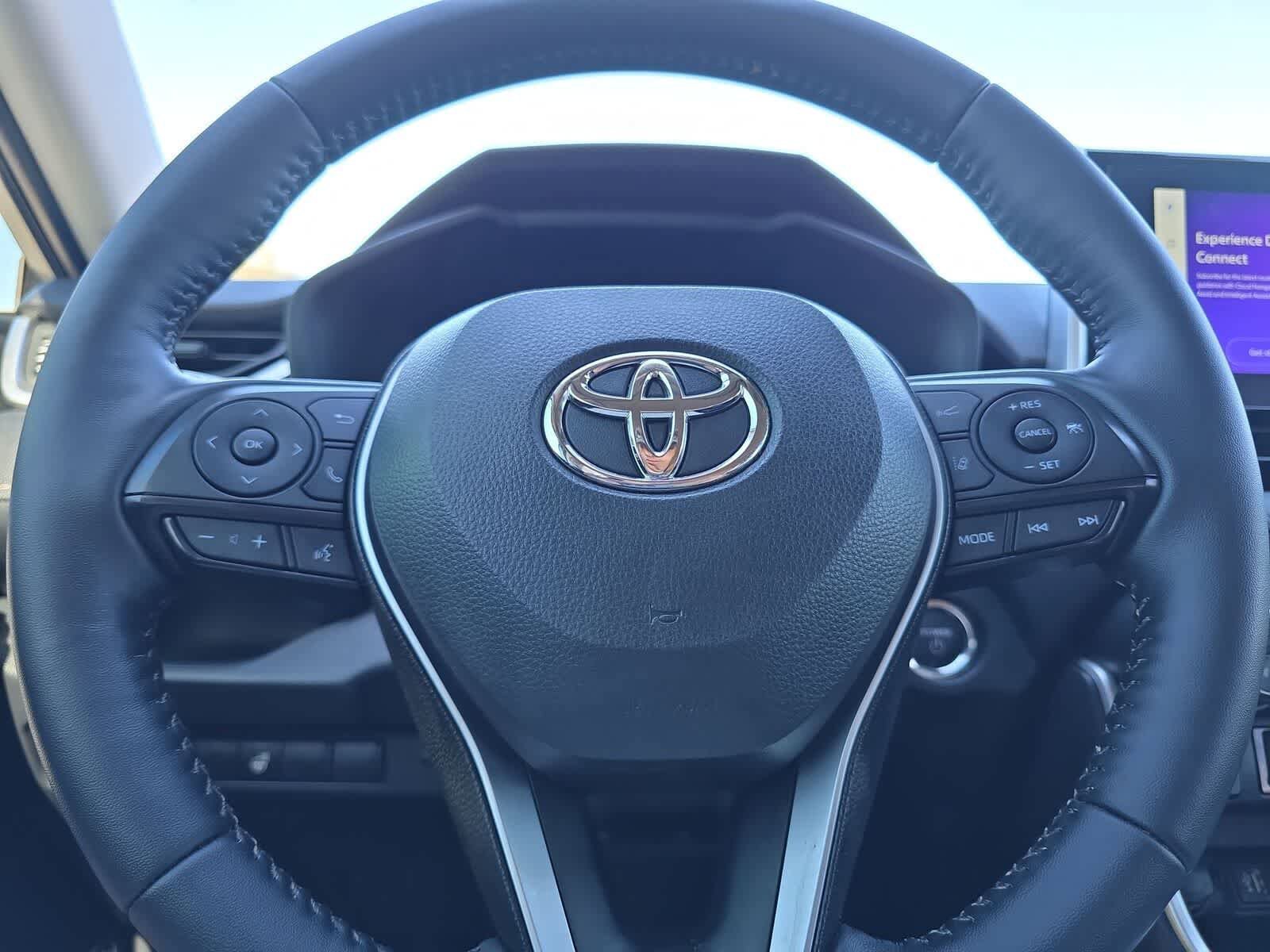 Used 2025 Toyota RAV4 XLE w/ Weather Package AWD/4WD image 27